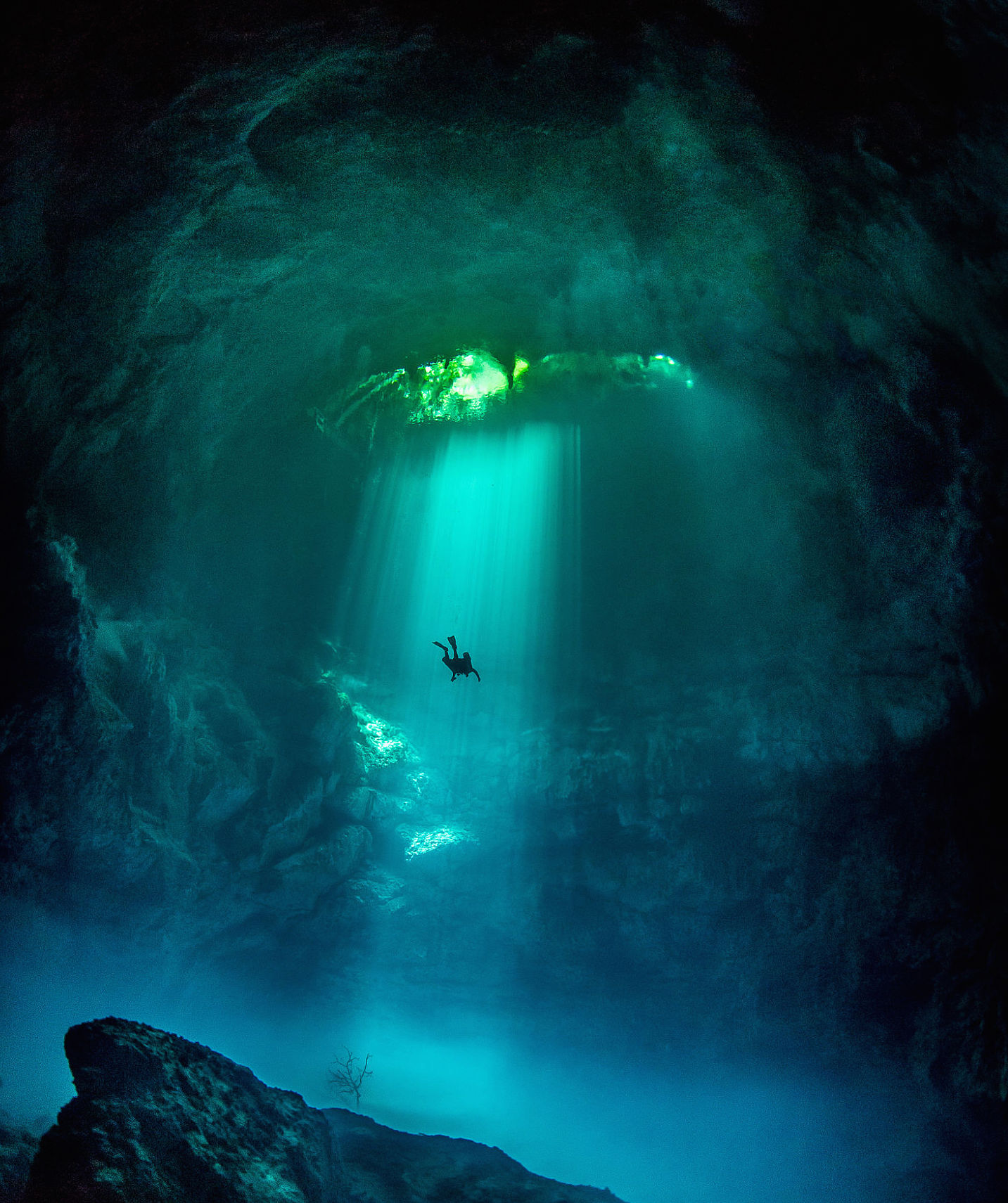 Buceo en cenote the Pit
